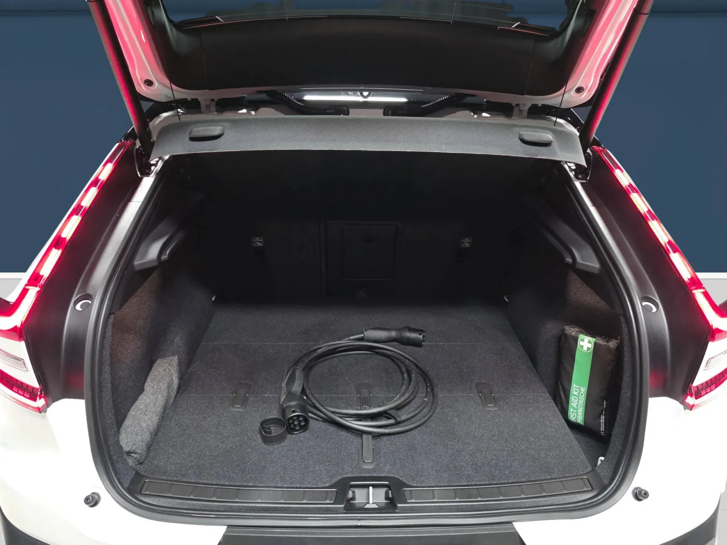 Autokuva 11 - JOL-745