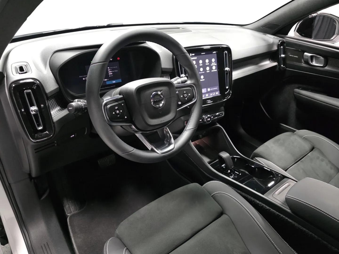 Autokuva 8 - JOL-745