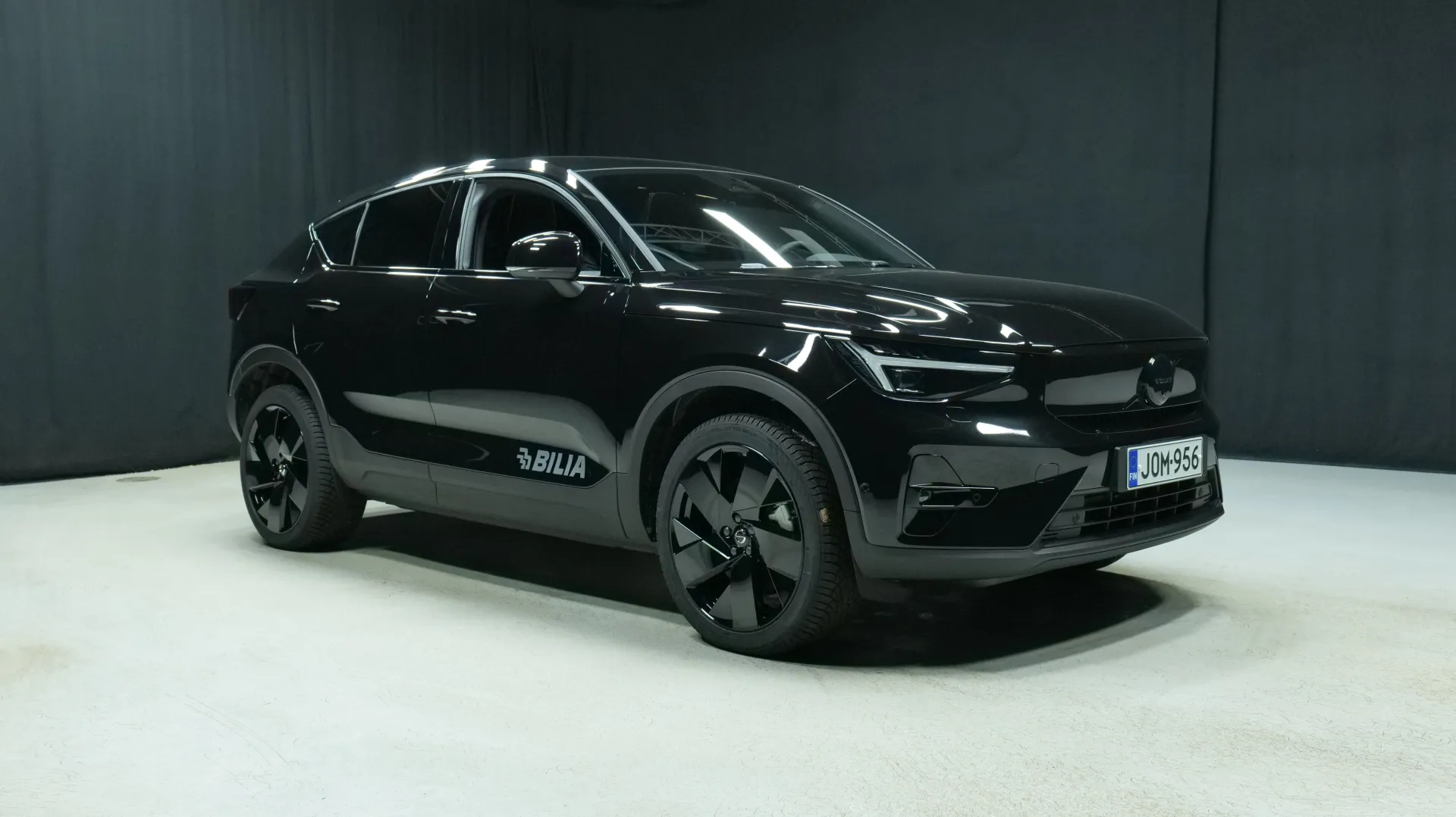 Autokuva 5 - JOM-956