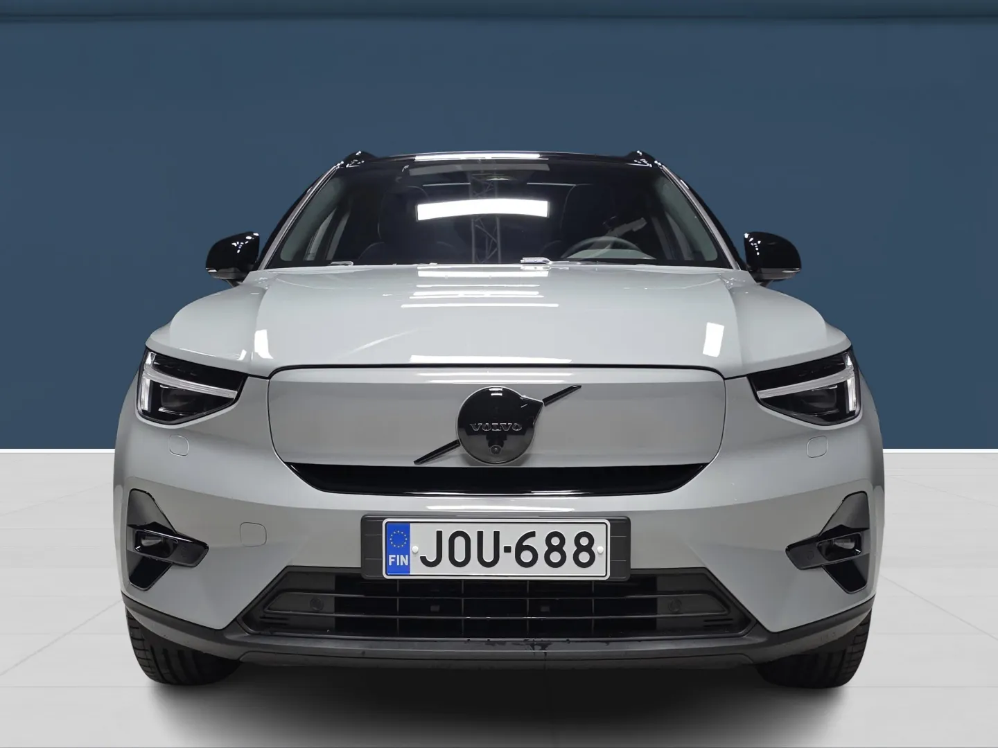 Autokuva 2 - JOU-688