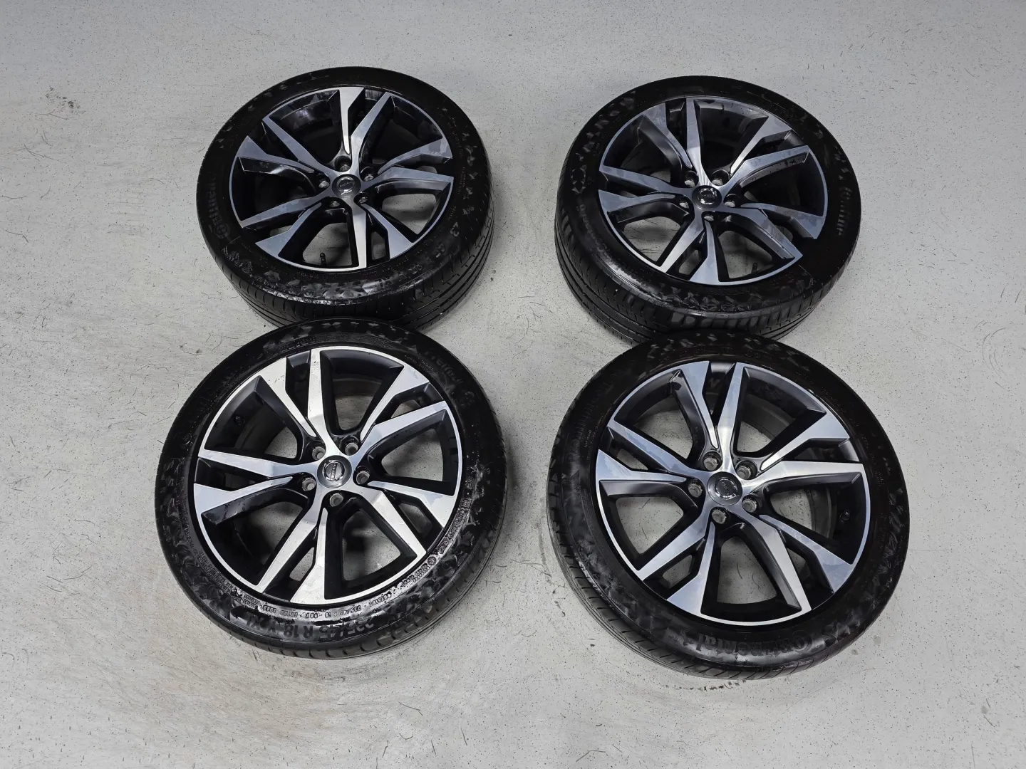 Autokuva 12 - JPL-462