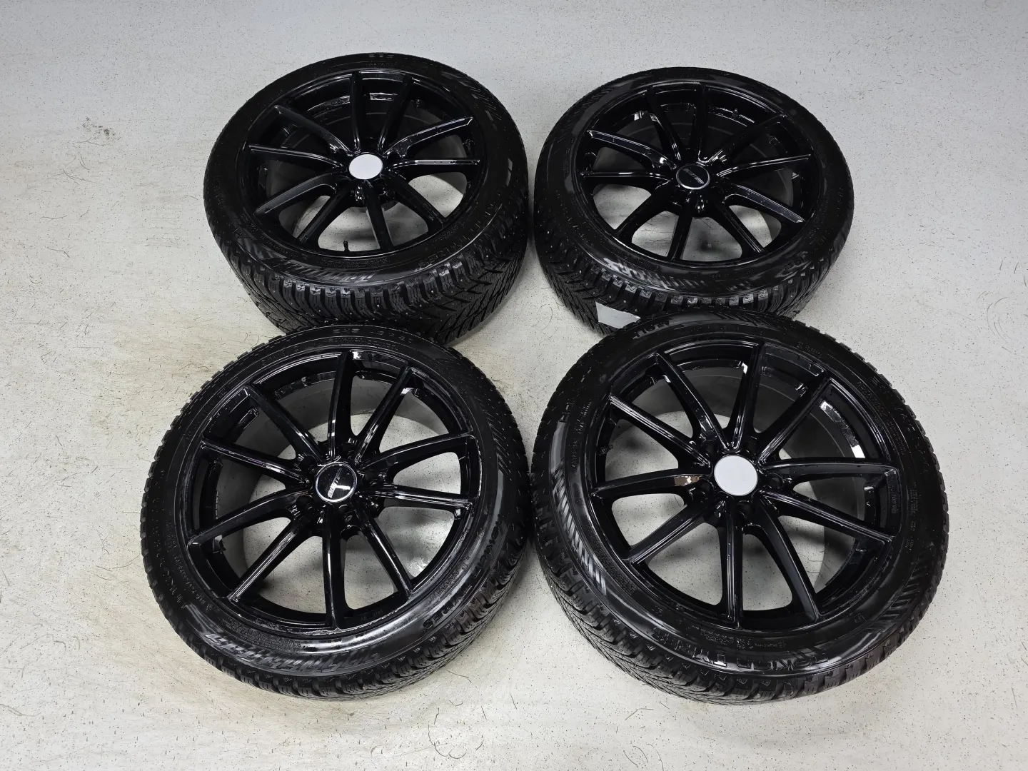 Autokuva 12 - JTO-300