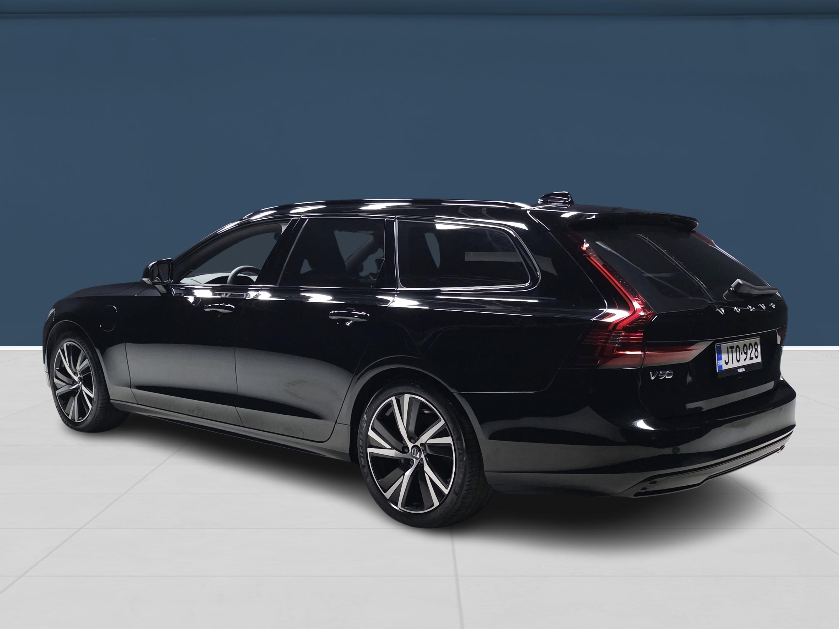 Volvo V90 2022, kuva 6/19