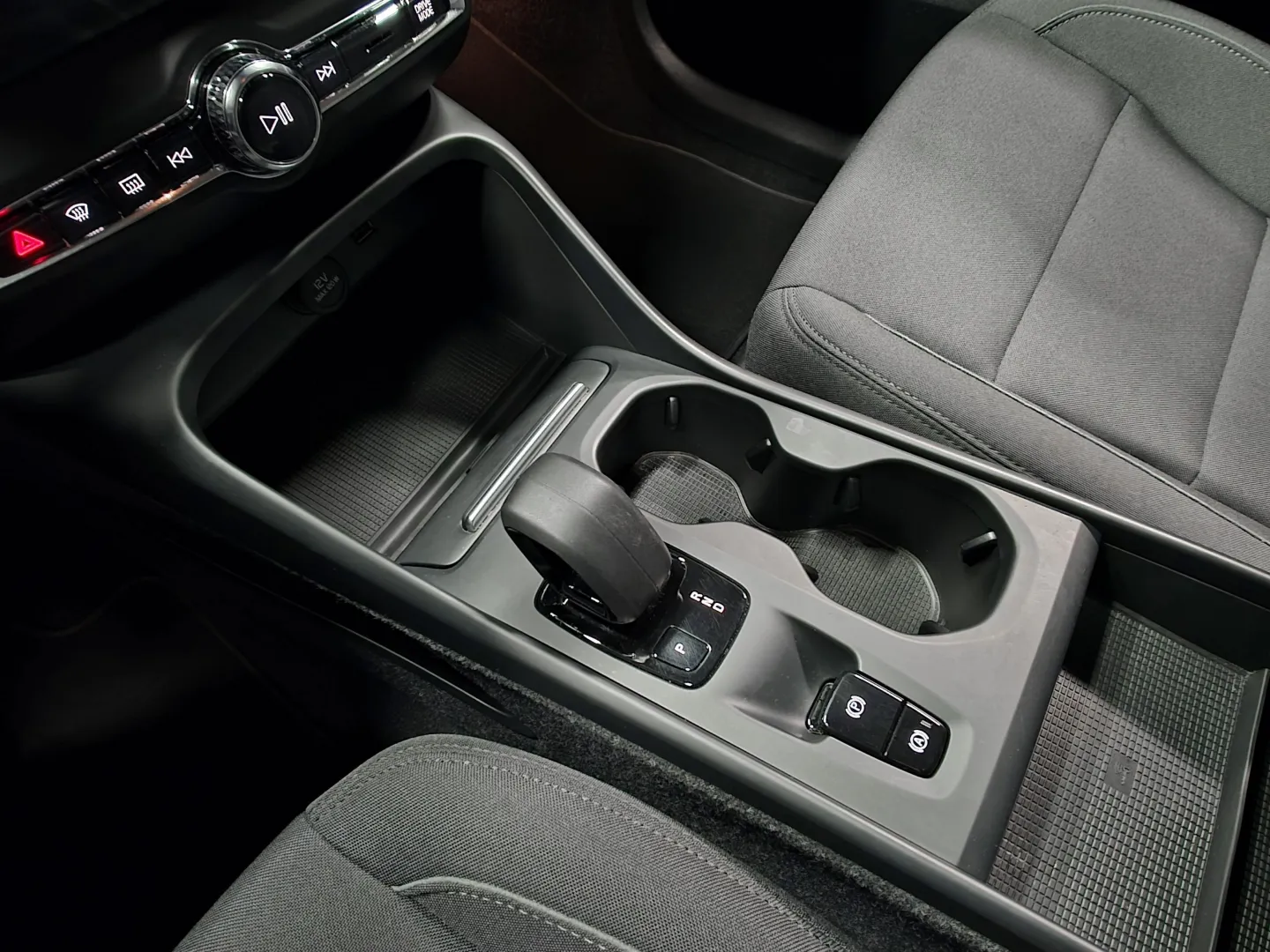 Autokuva 14 - JTP-814