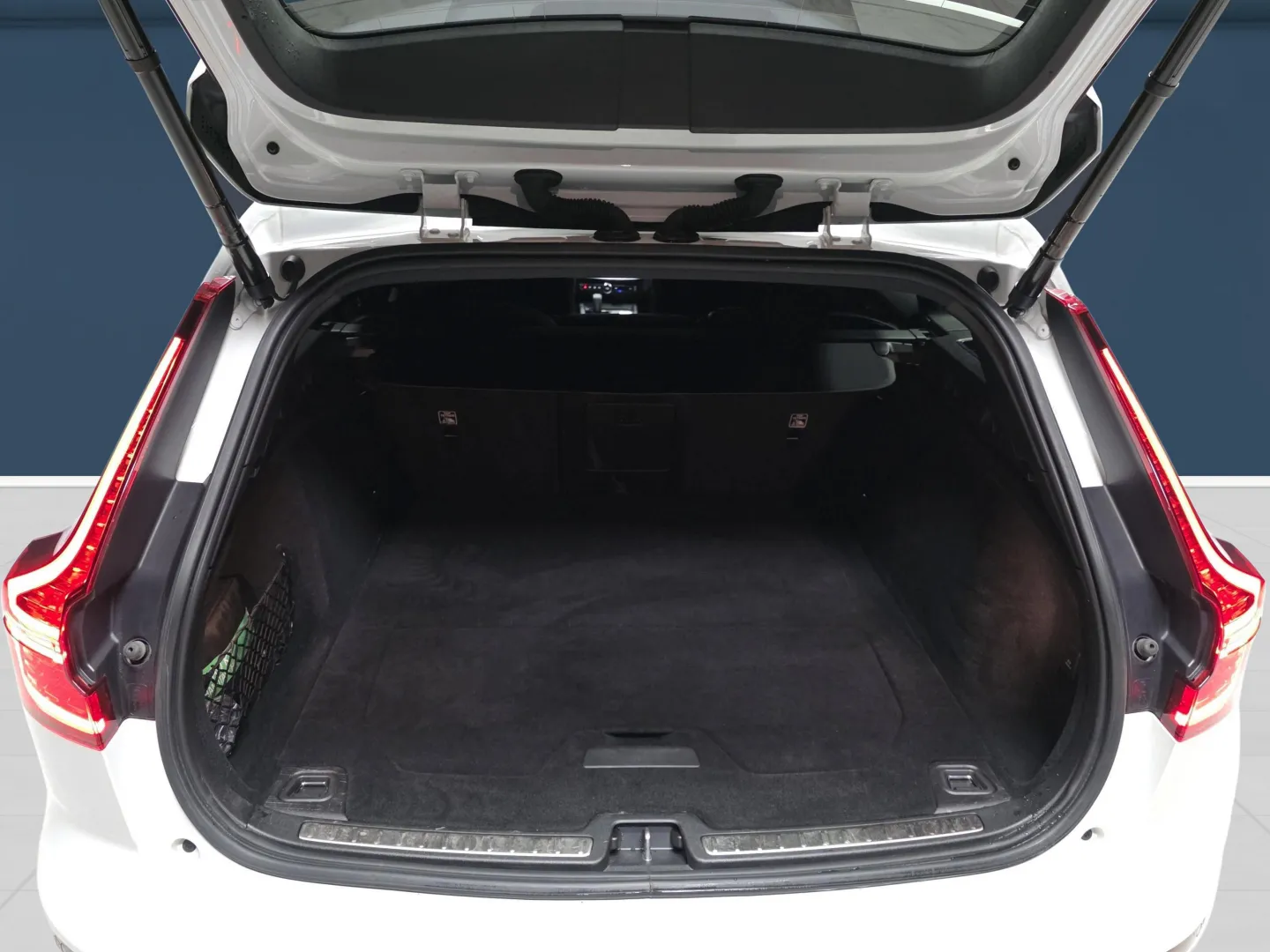 Autokuva 11 - JTS-156