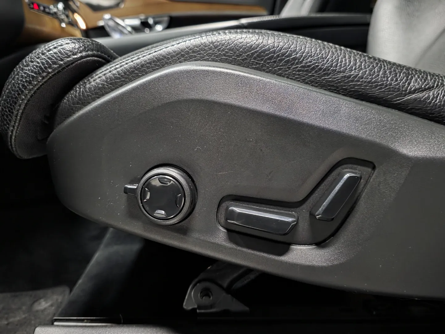 Autokuva 17 - JTS-249