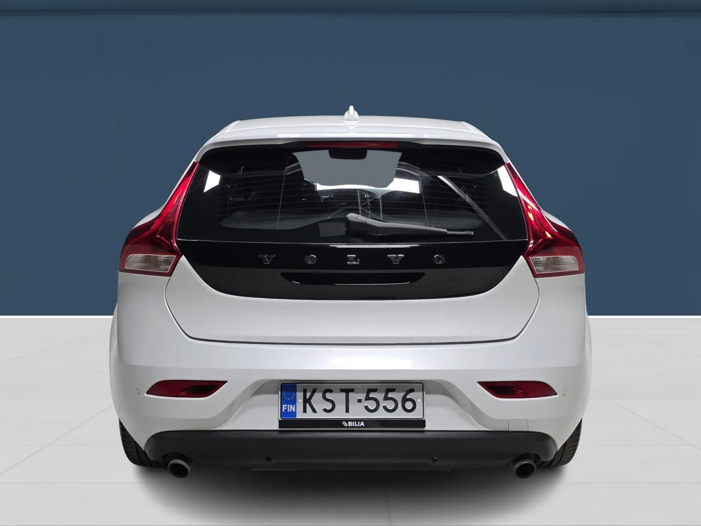 Autokuva 5 - KST-556