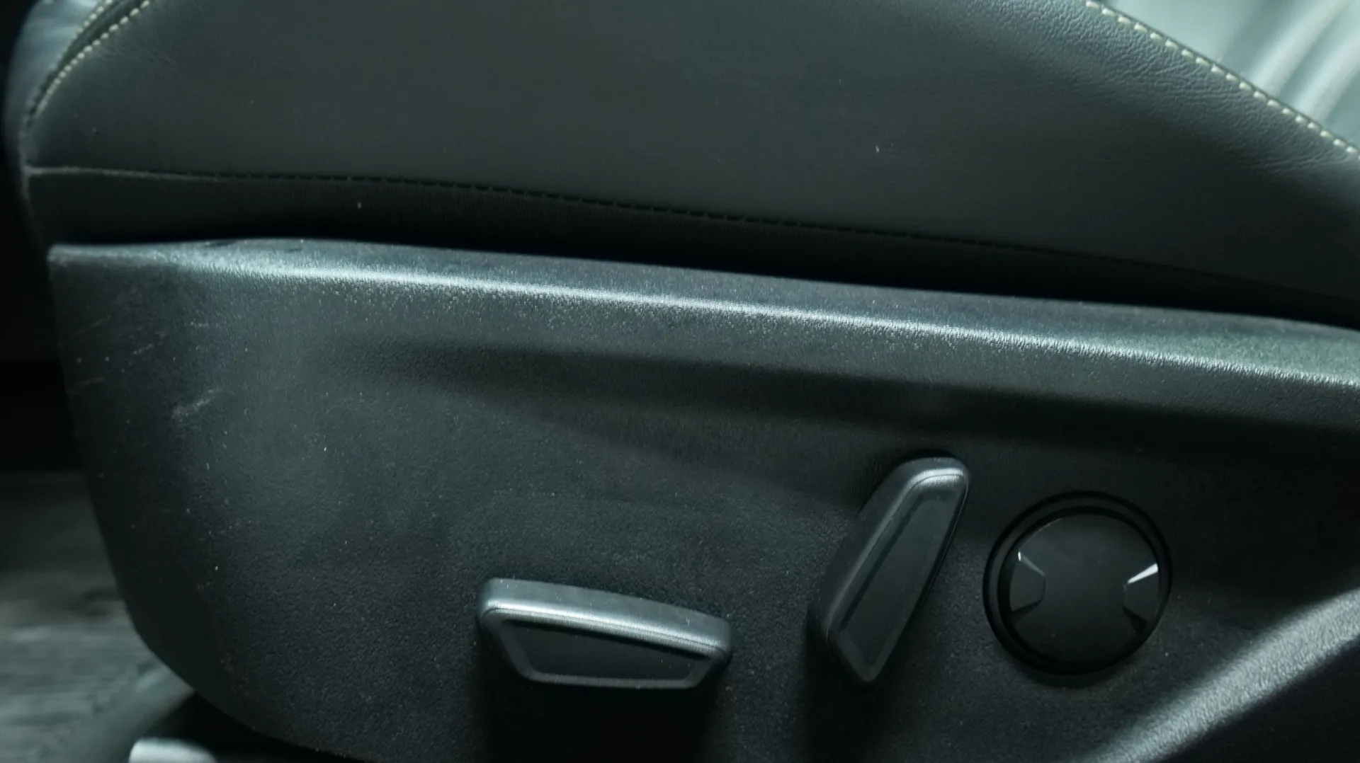 Autokuva 11 - KTS-381