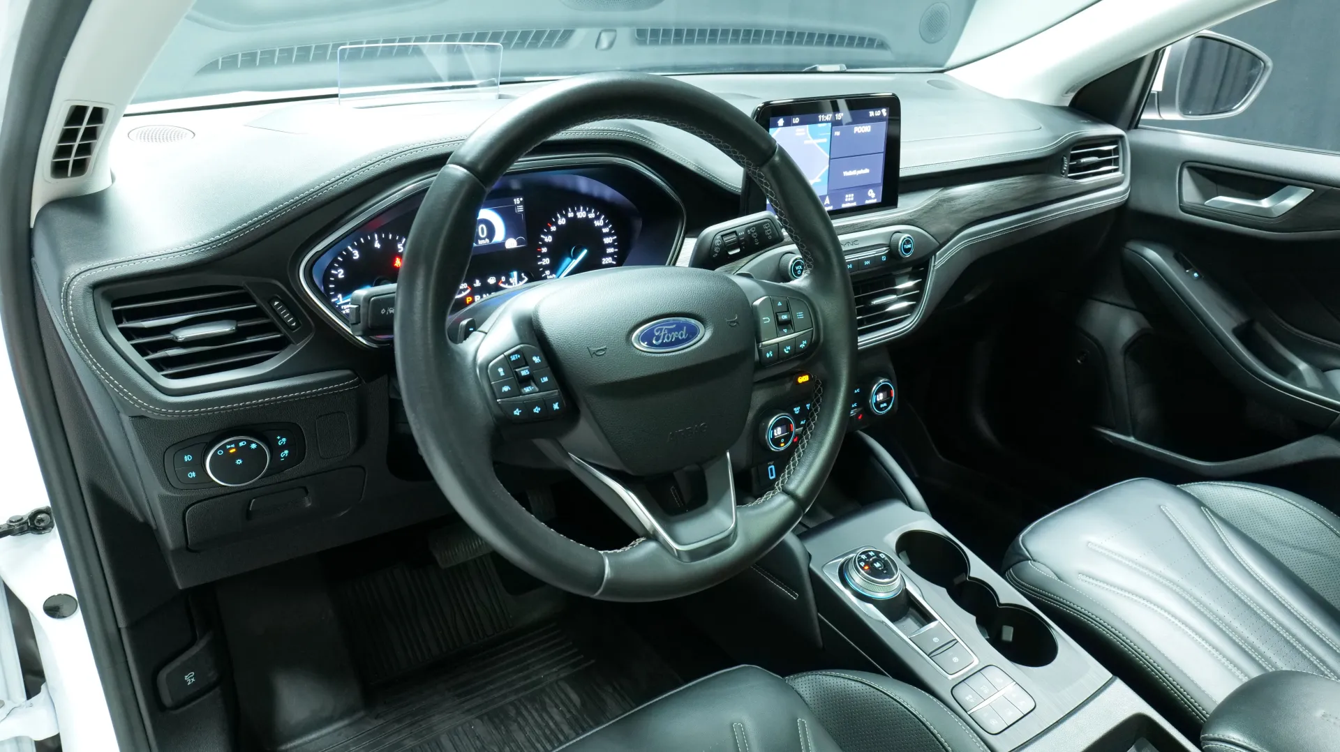 Autokuva 13 - KTS-381