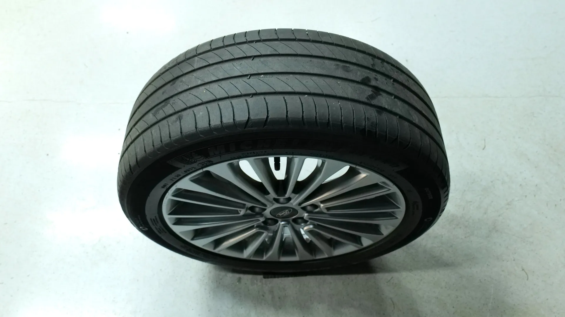 Autokuva 21 - KTS-381