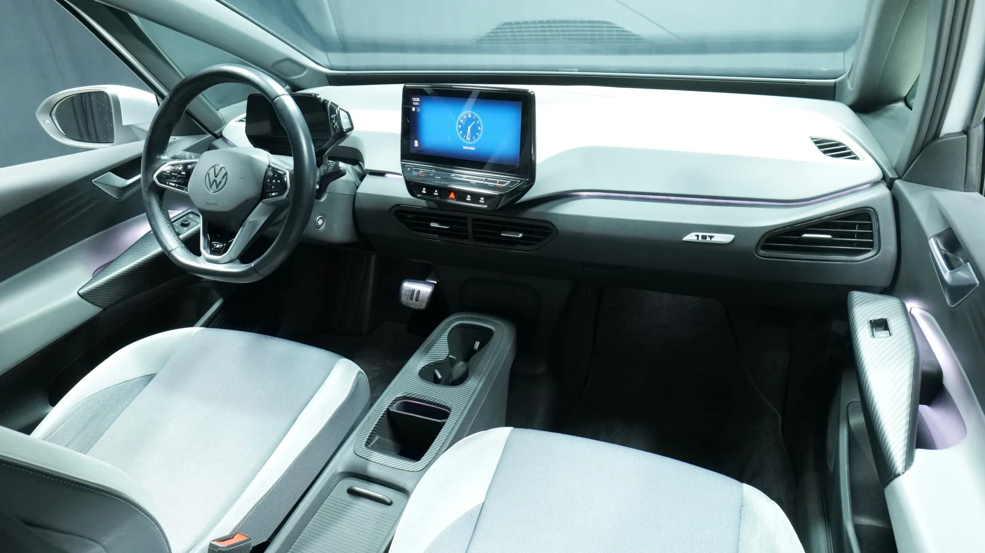 Autokuva 16 - KTX-601