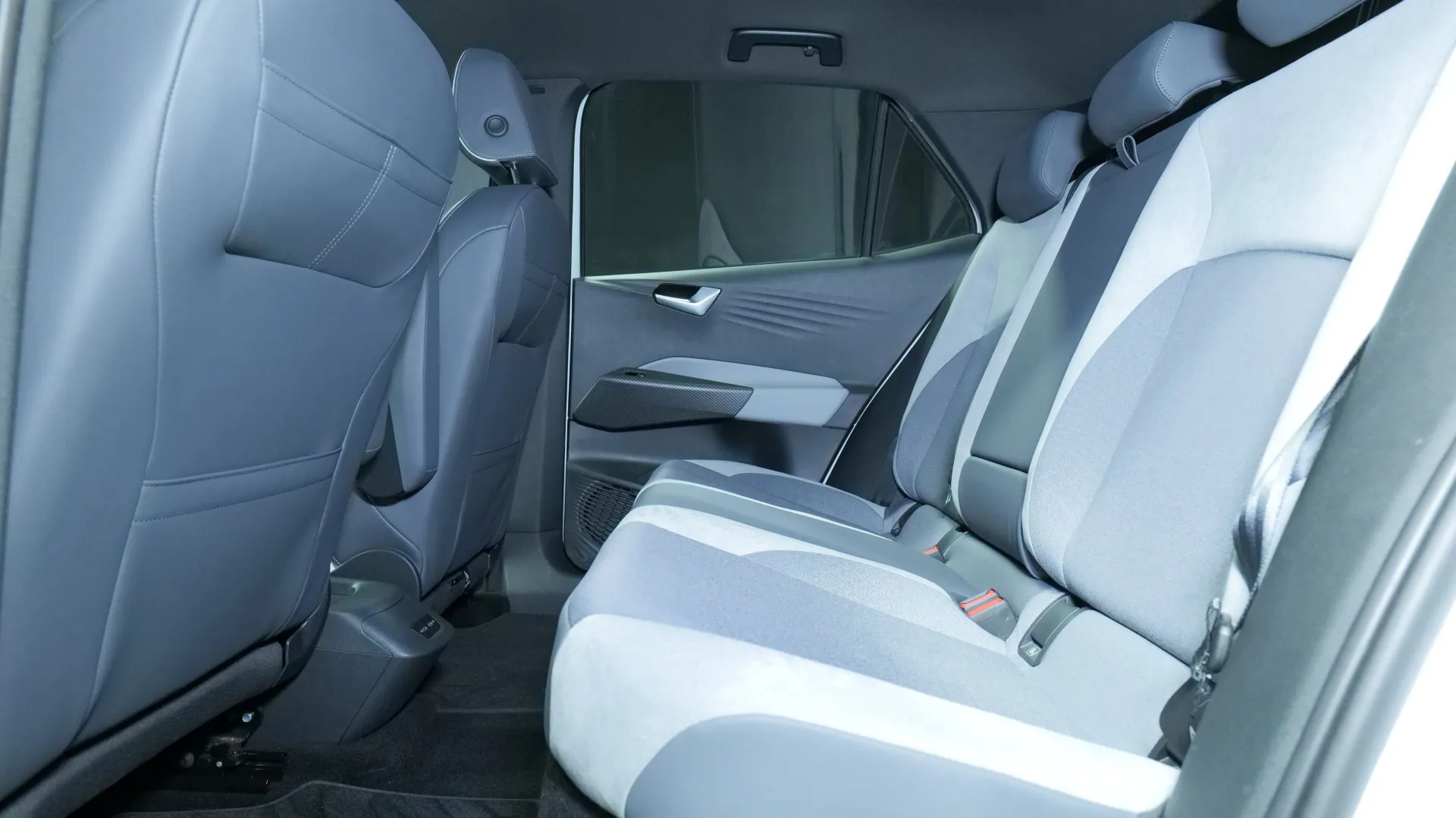 Autokuva 14 - KTX-601