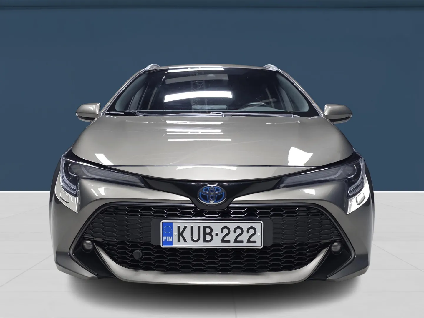 Autokuva 2 - KUB-222