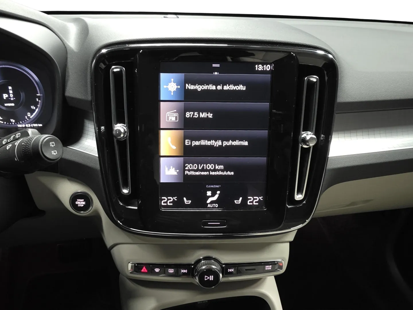 Autokuva 13 - KUH-778