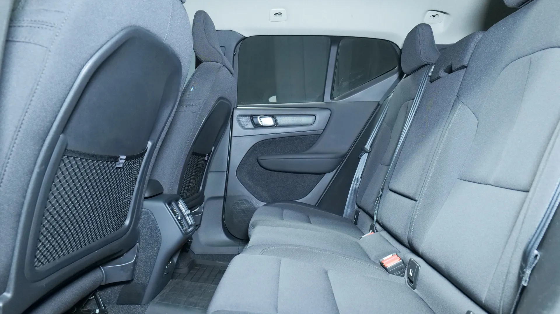 Autokuva 16 - KUJ-142