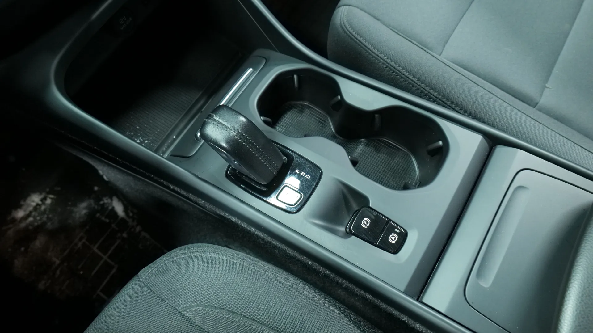 Autokuva 10 - KUJ-142