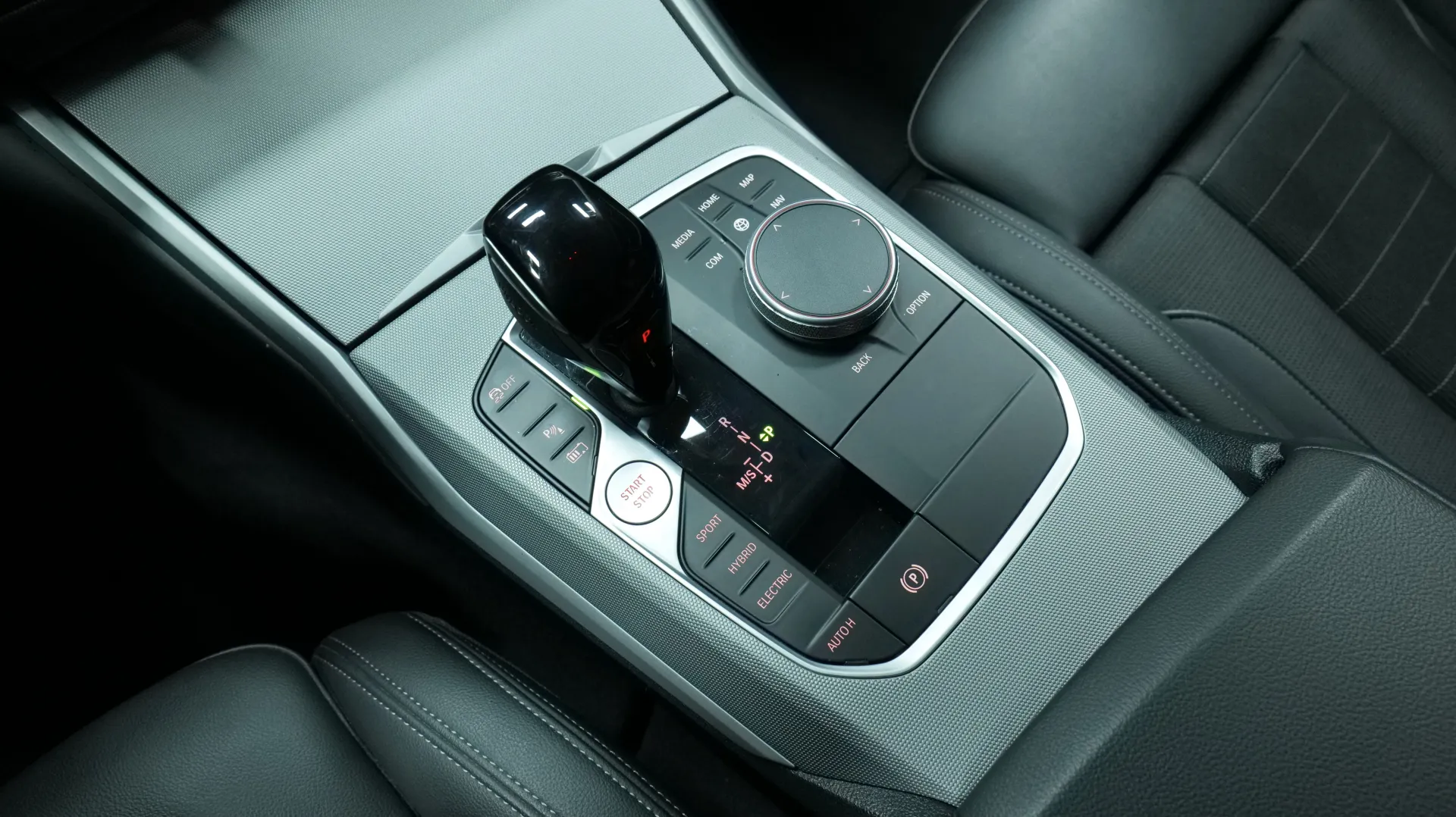 Autokuva 9 - KUL-430