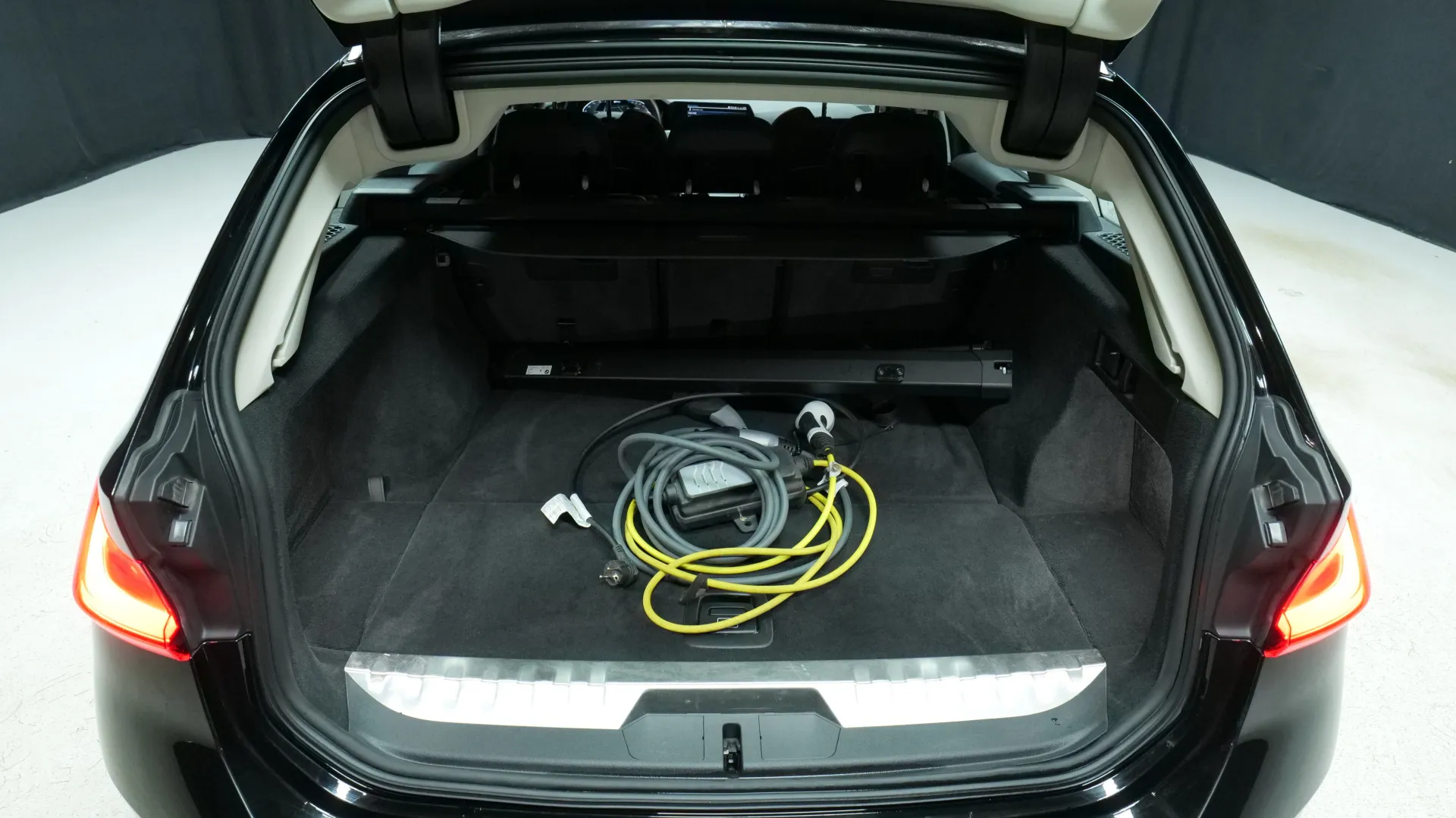 Autokuva 15 - KUL-430