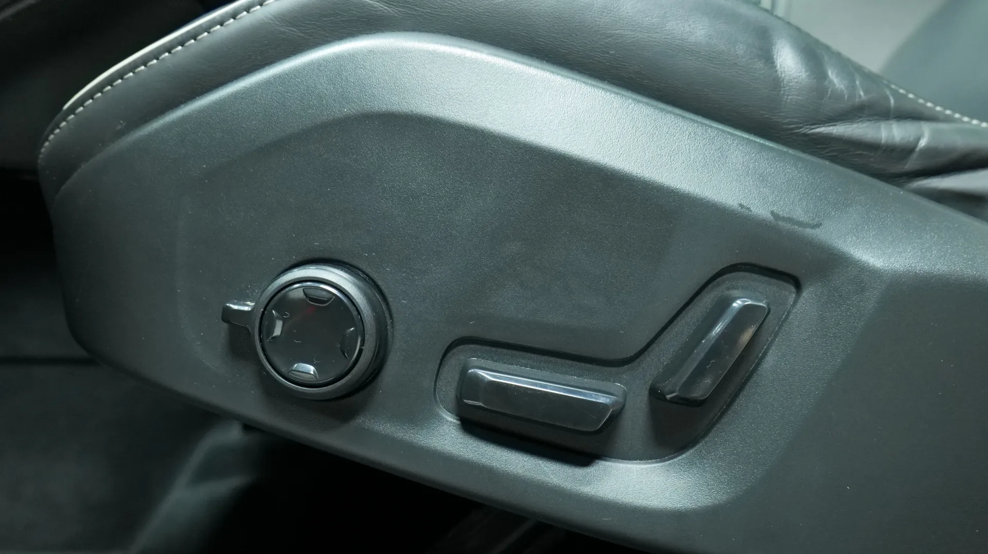 Autokuva 10 - KUR-288