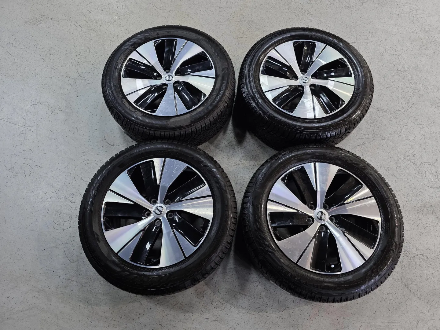 Autokuva 12 - KUR-974