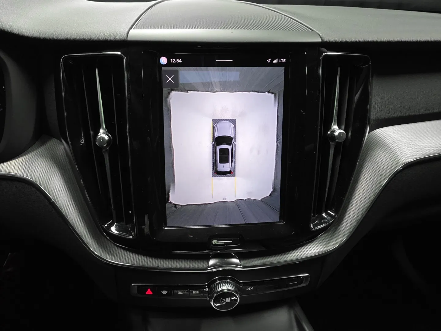 Autokuva 14 - KUS-213