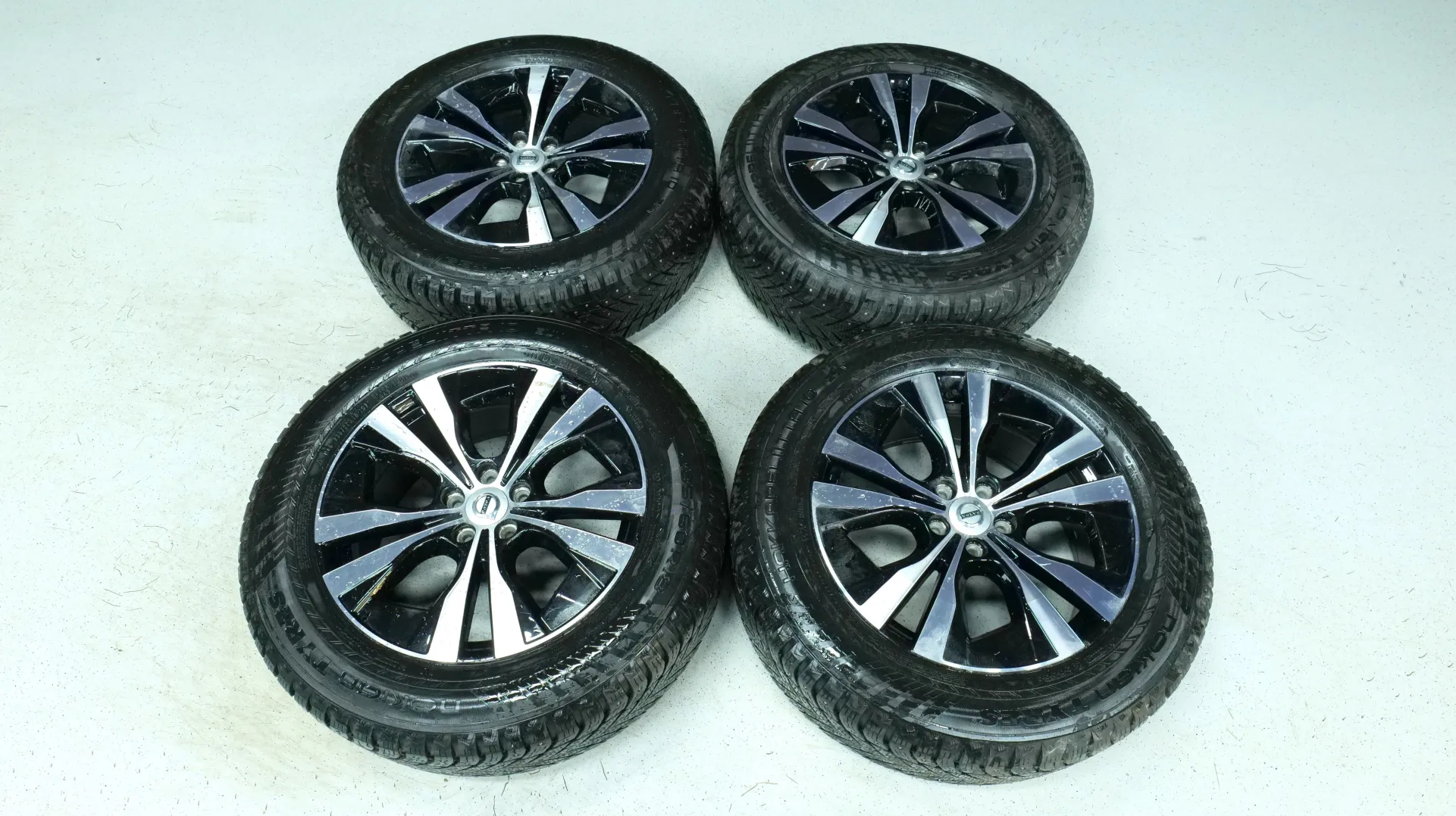 Autokuva 19 - KUS-223