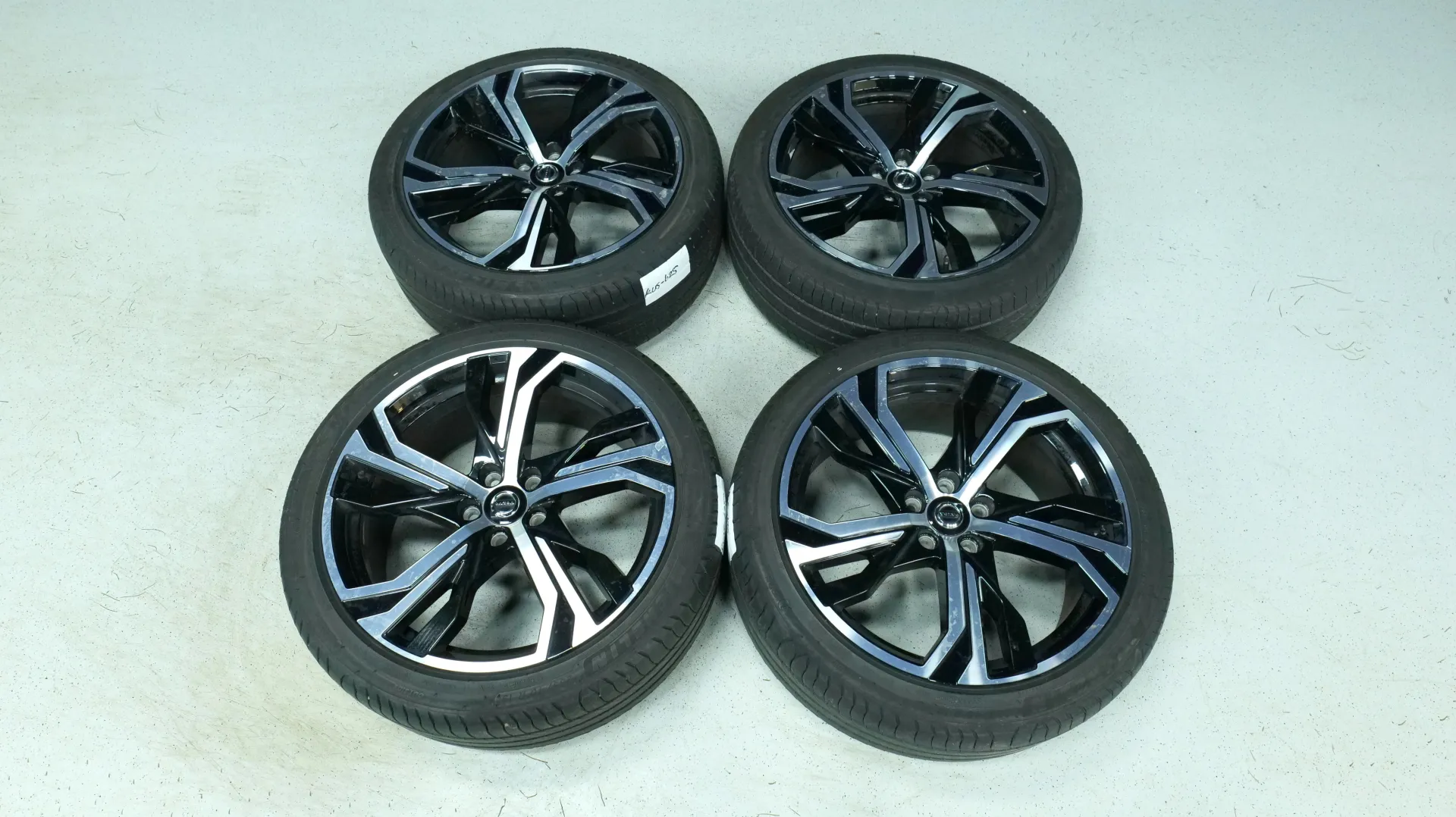 Autokuva 19 - KUS-625