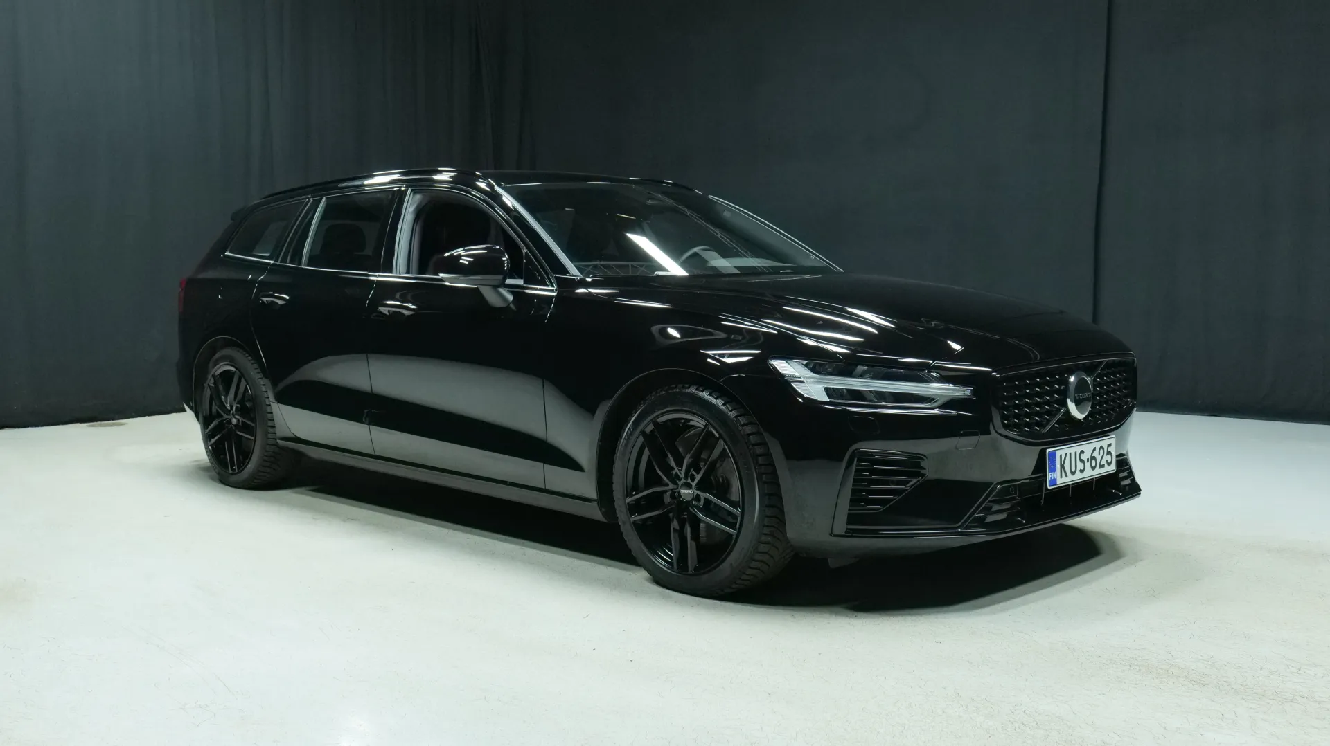 Autokuva 5 - KUS-625