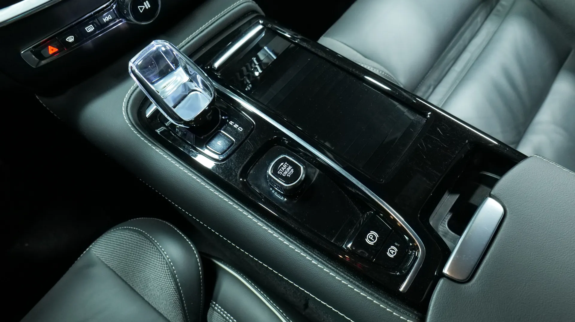 Autokuva 10 - KUS-625