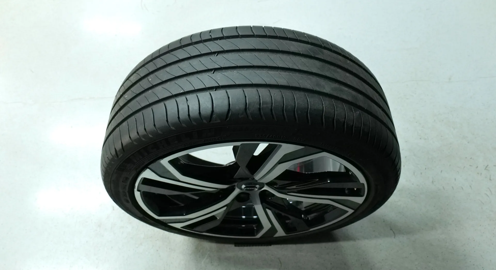 Autokuva 19 - KUS-628