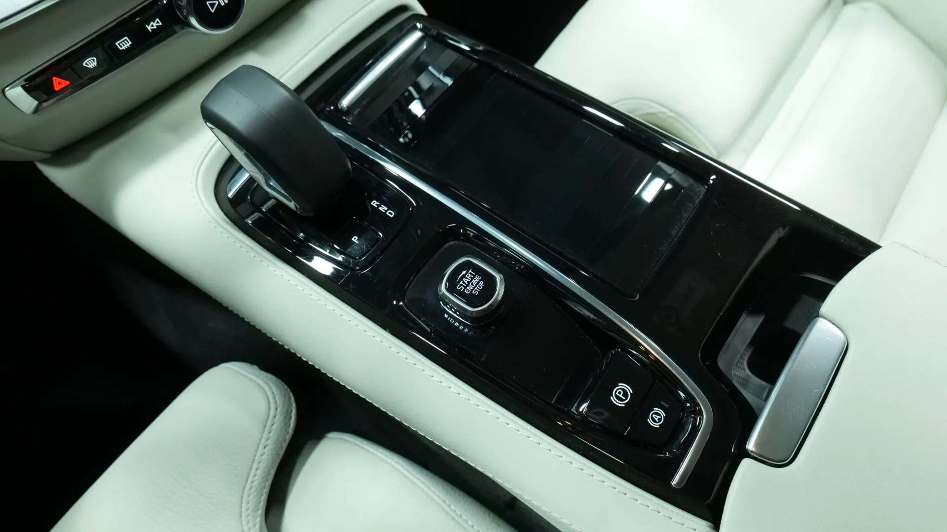 Autokuva 9 - KUS-628