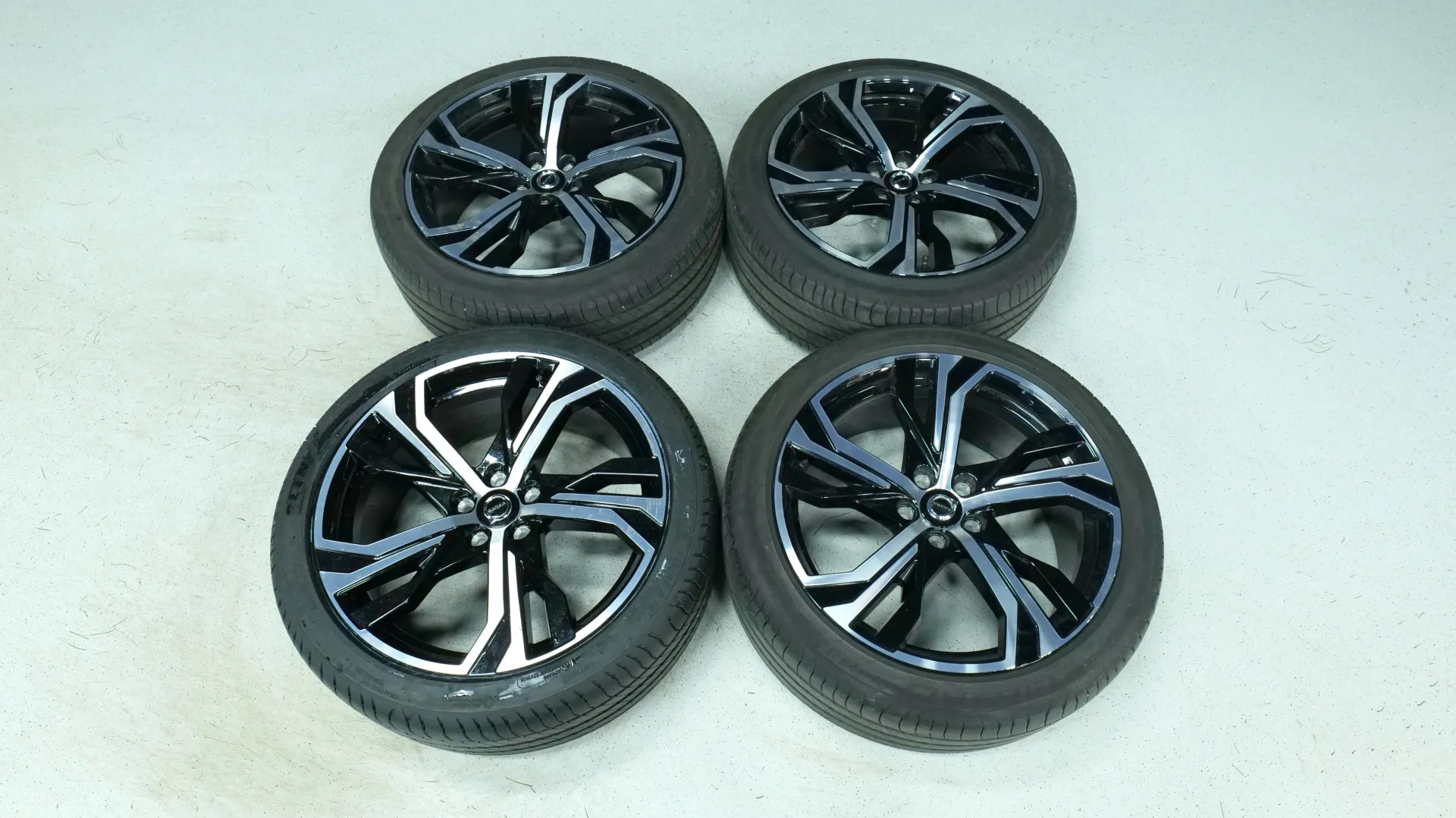 Autokuva 18 - KUS-628