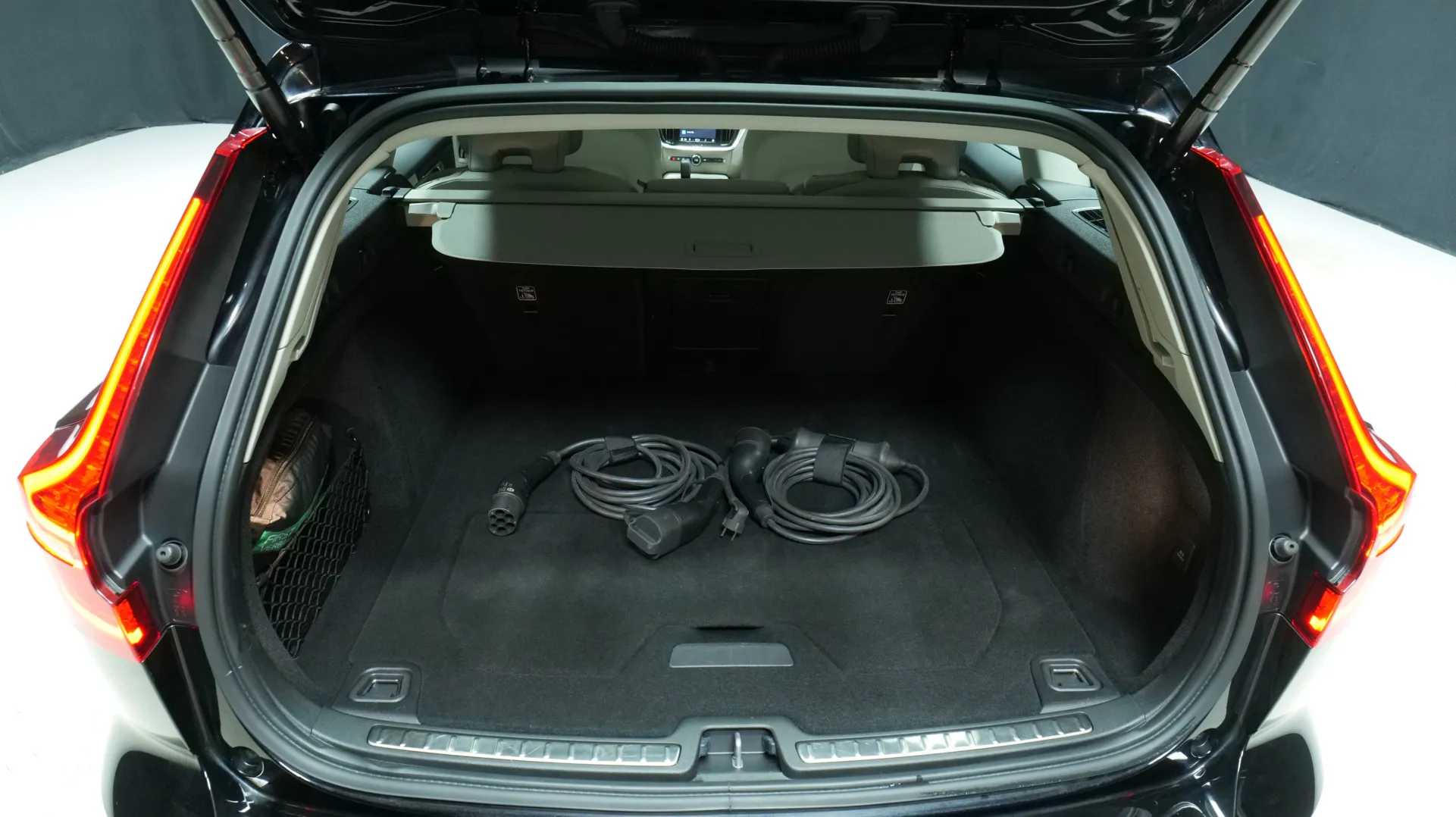 Autokuva 16 - KUS-628