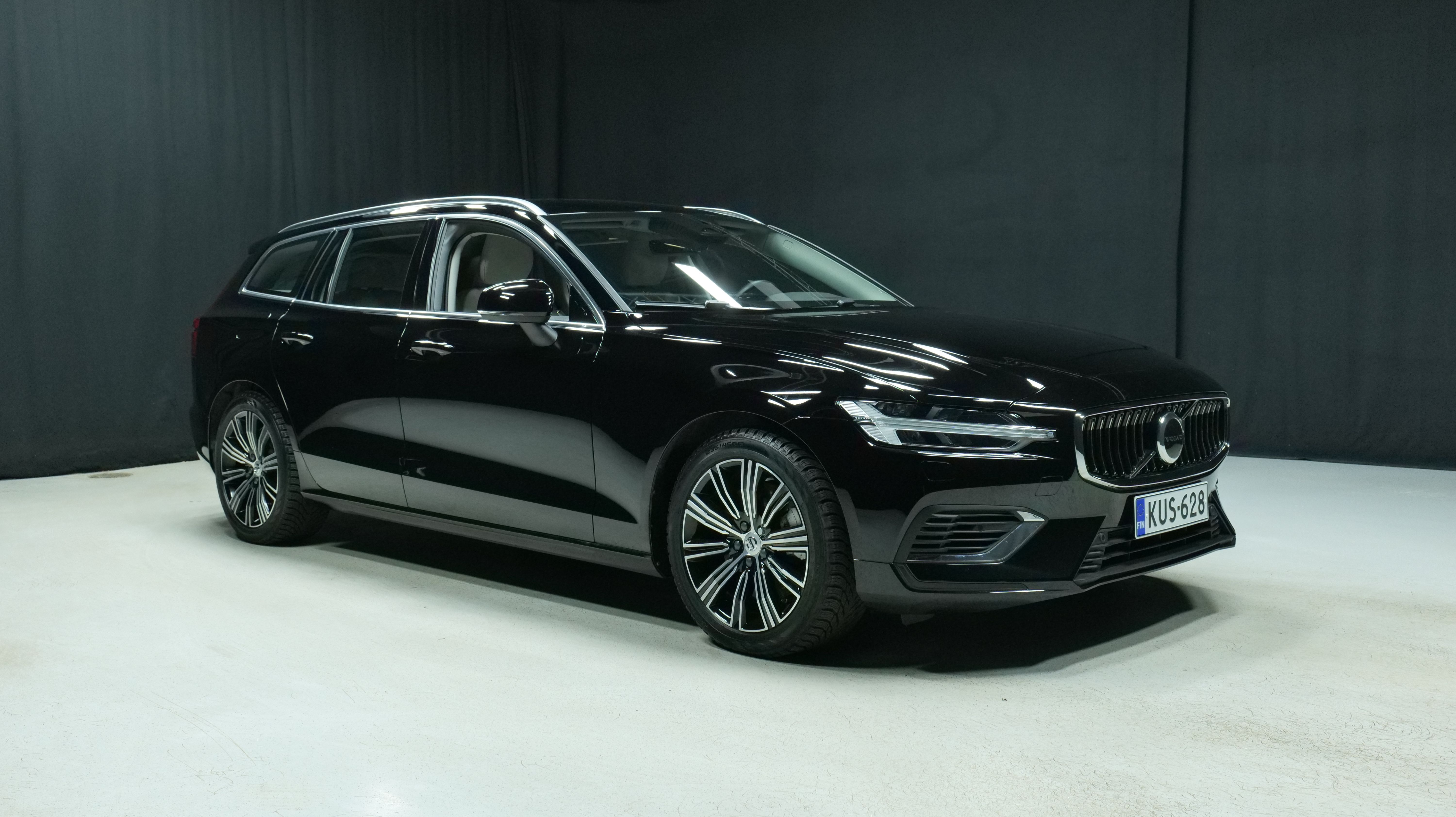 Volvo V60 2023, kuva 5/21