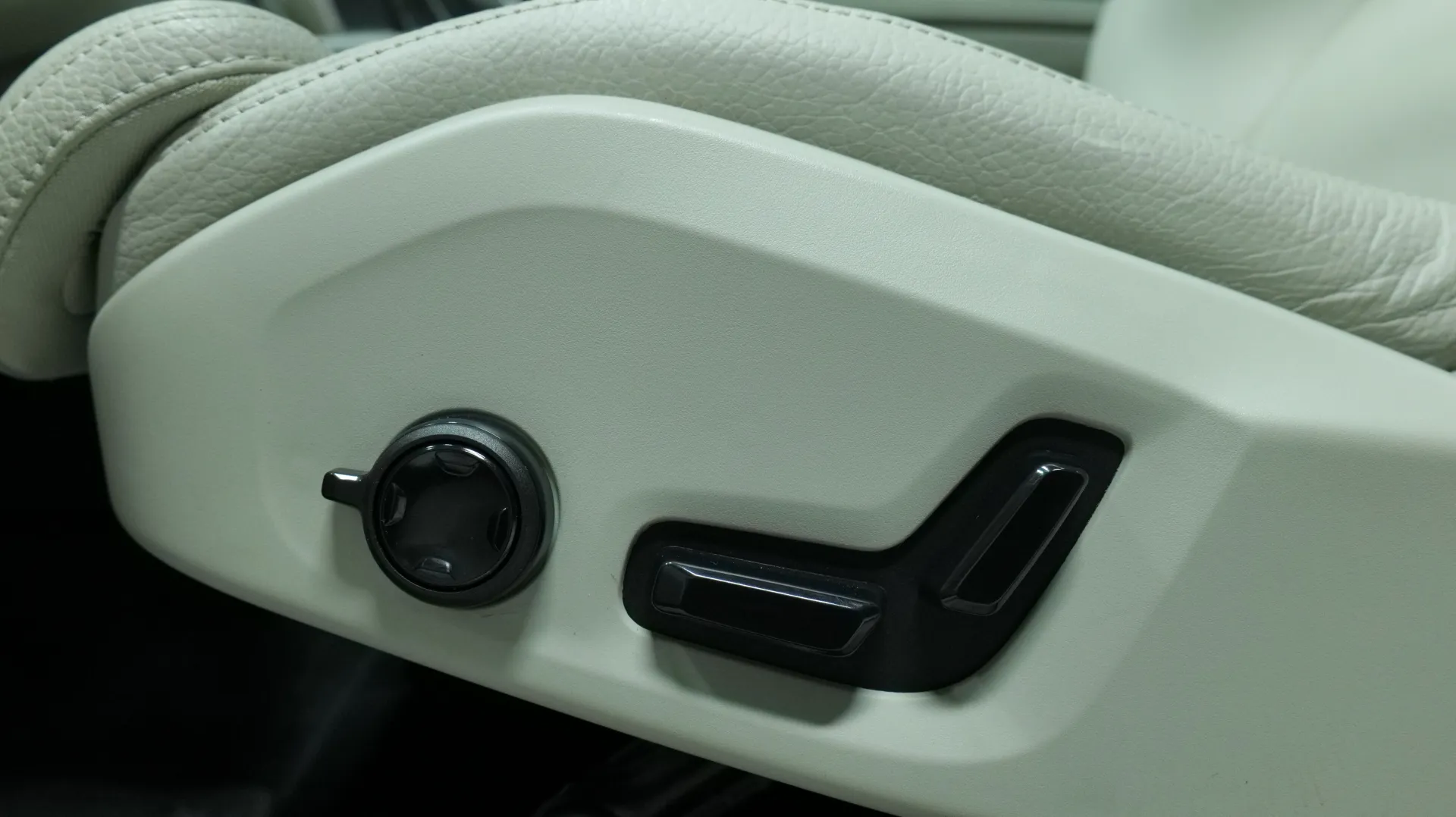 Autokuva 10 - KUX-171