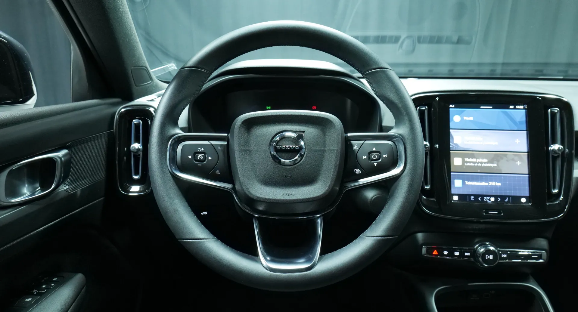 Autokuva 14 - KUX-653