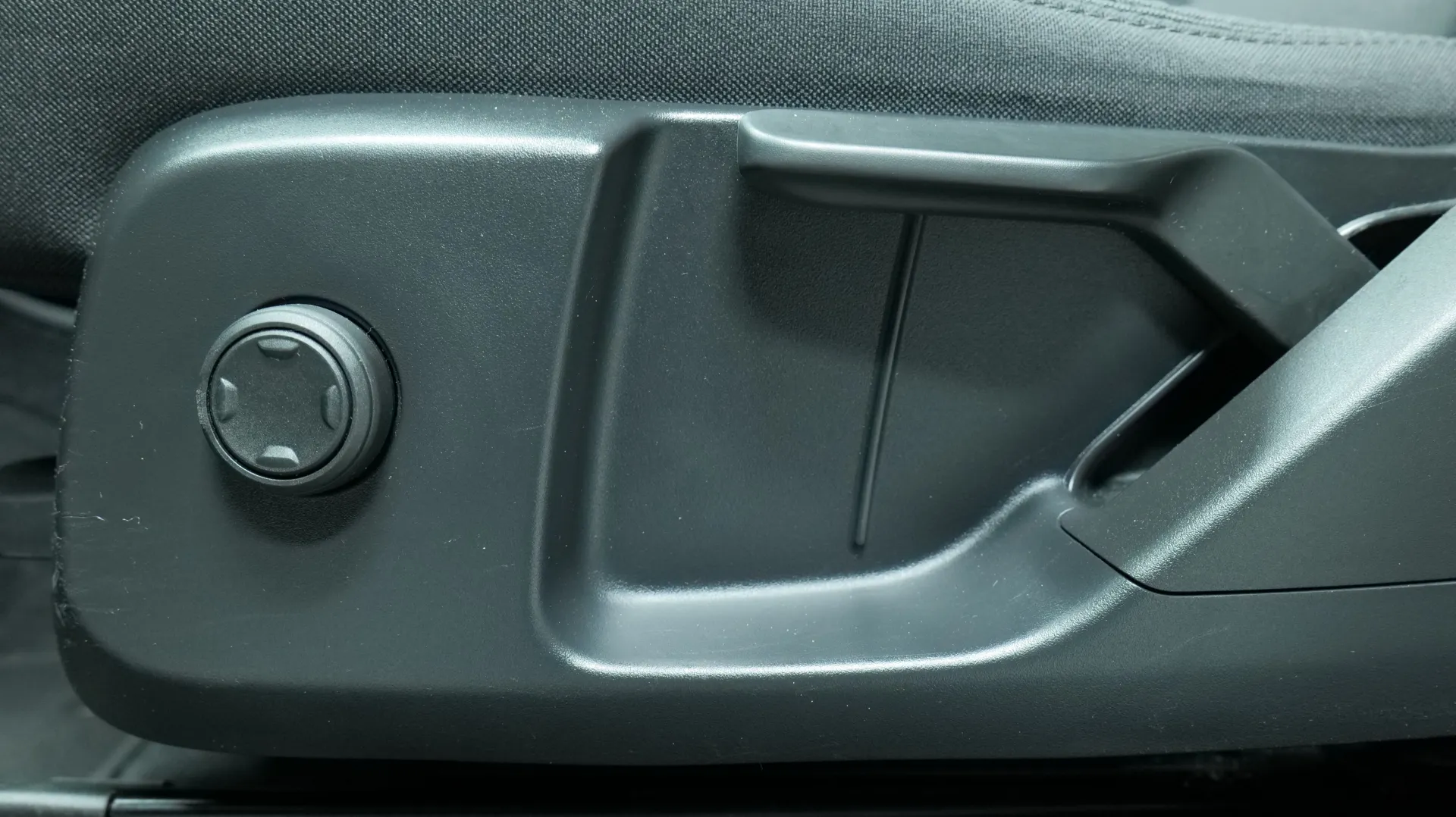 Autokuva 10 - KUX-653