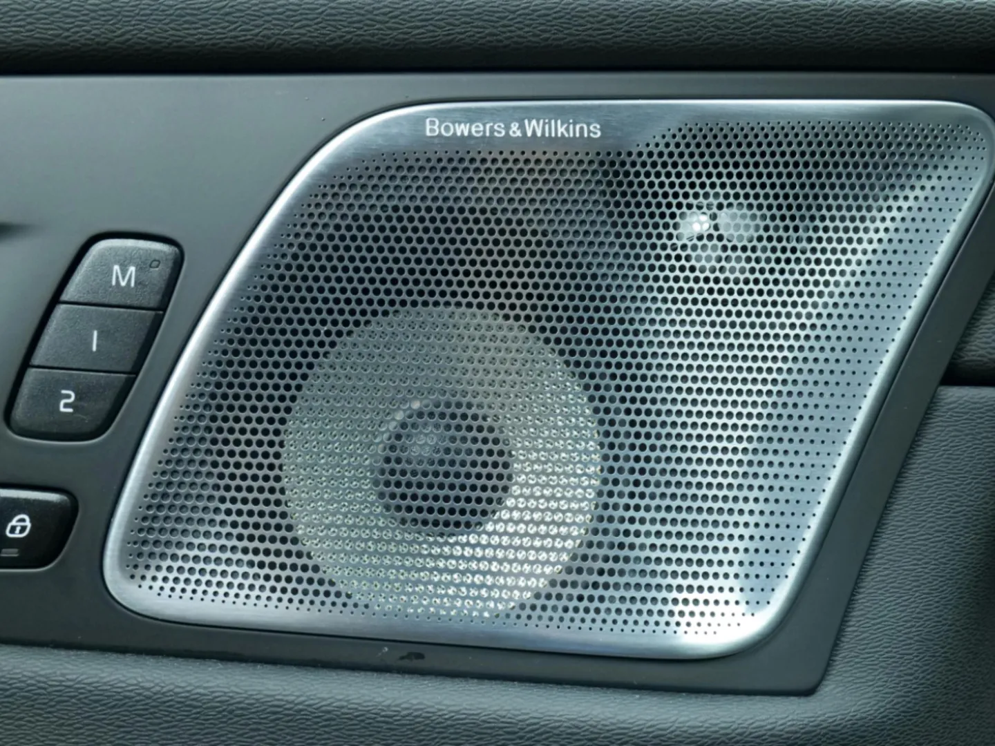 Autokuva 15 - KUX-718