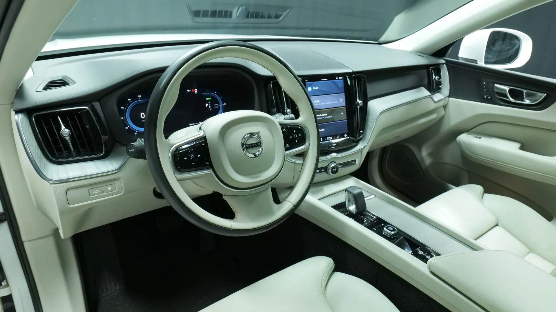 Autokuva 11 - KUX-724