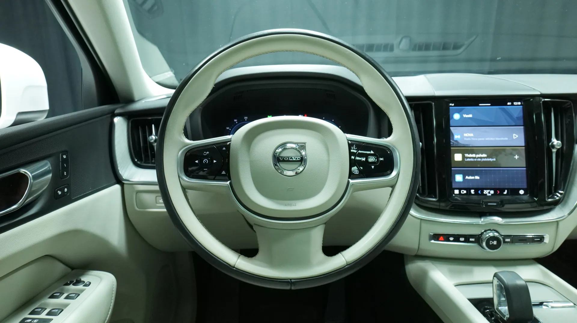 Autokuva 14 - KUX-724