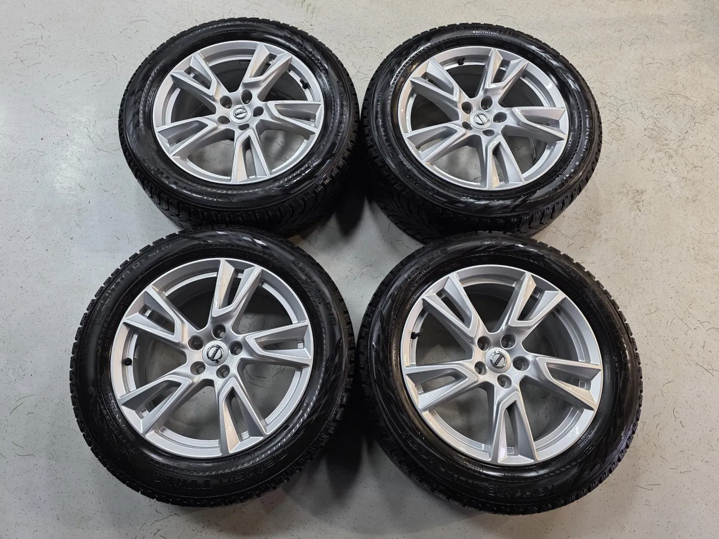 Autokuva 12 - KUZ-345