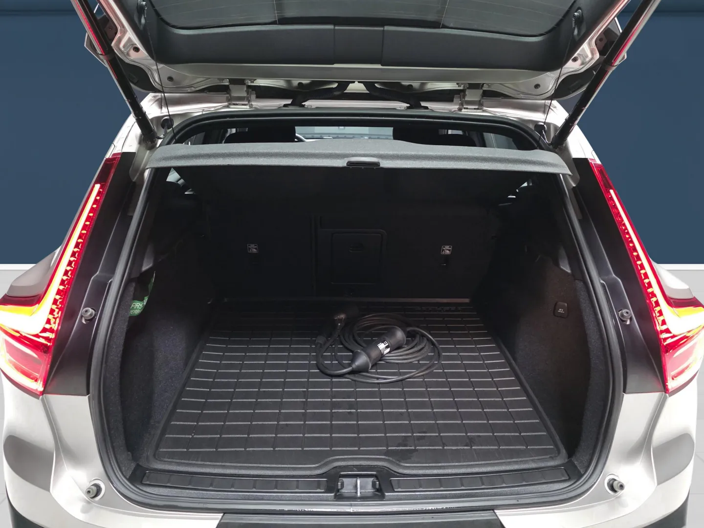 Autokuva 11 - KUZ-345