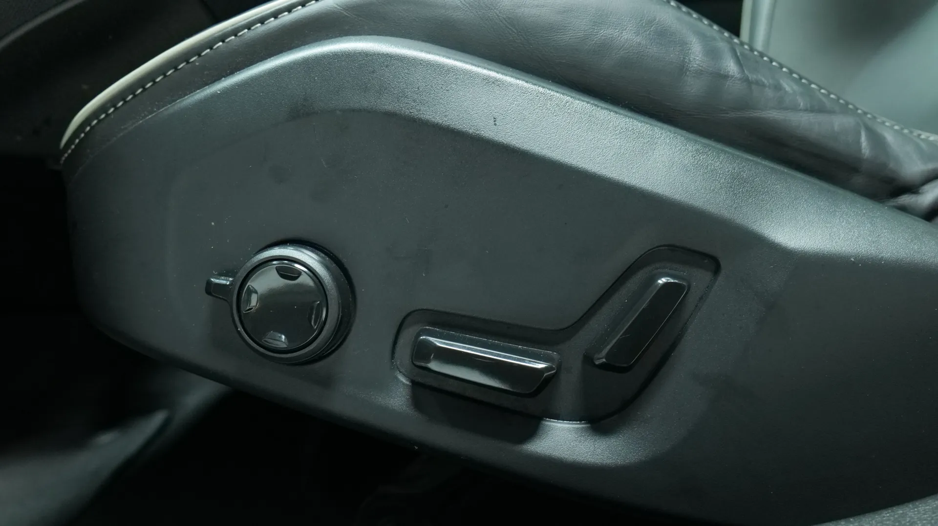 Autokuva 11 - KUZ-347