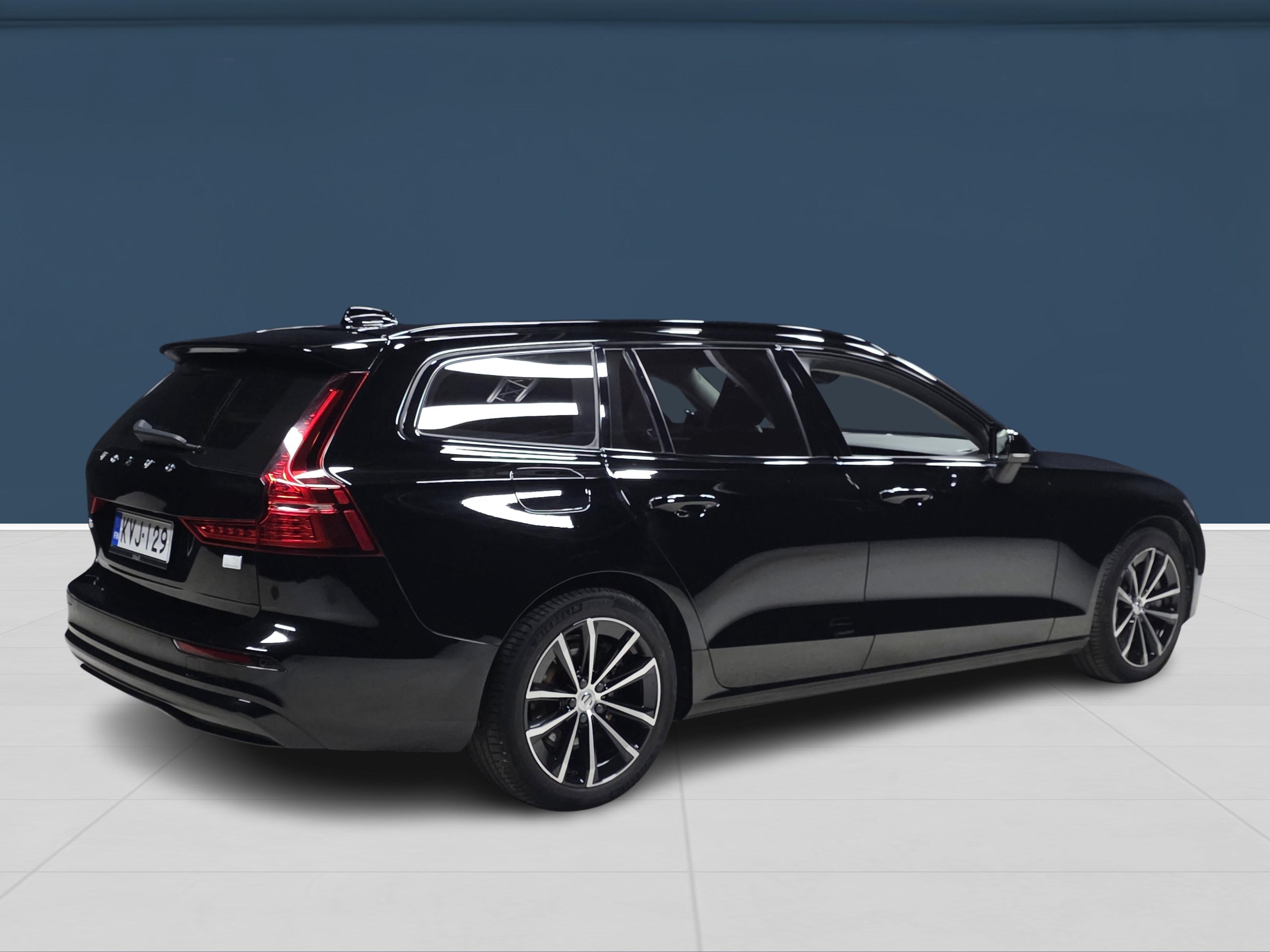 Volvo V60 2023, kuva 4/16