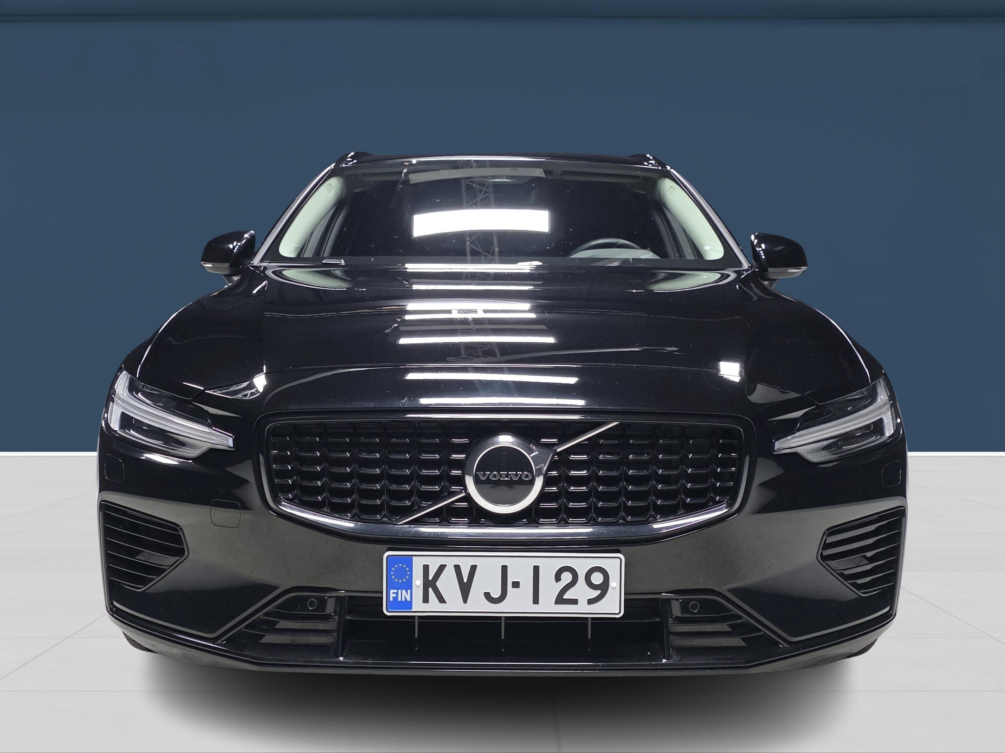 Volvo V60 2023, kuva 2/16