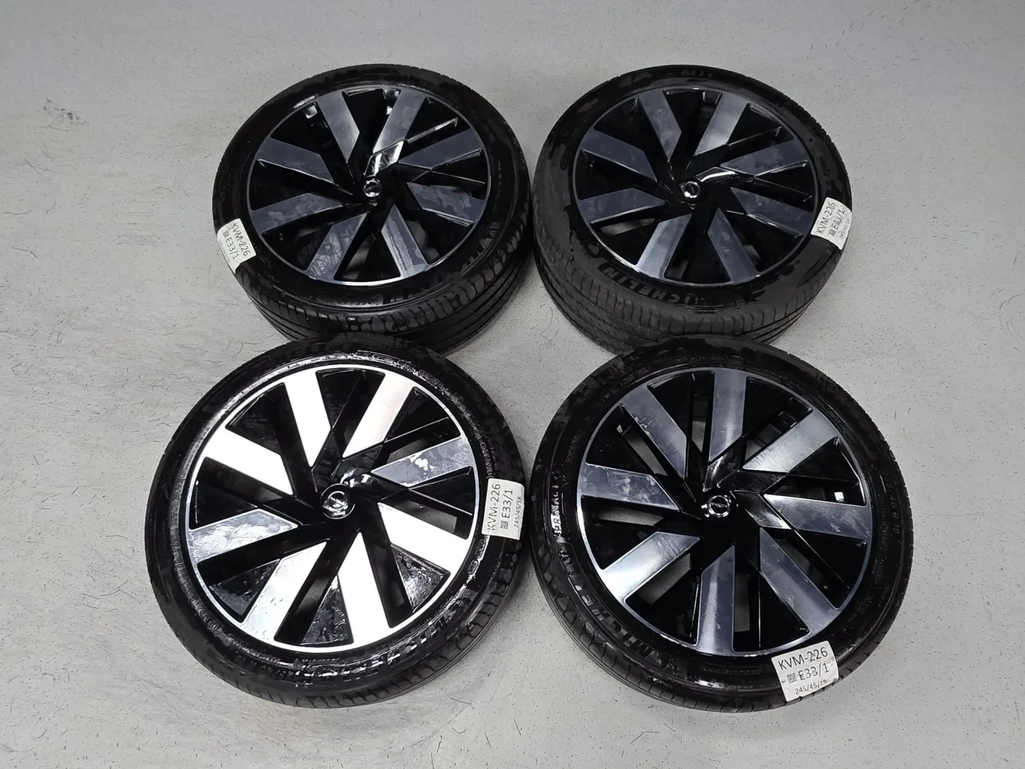 Autokuva 12 - KVM-226