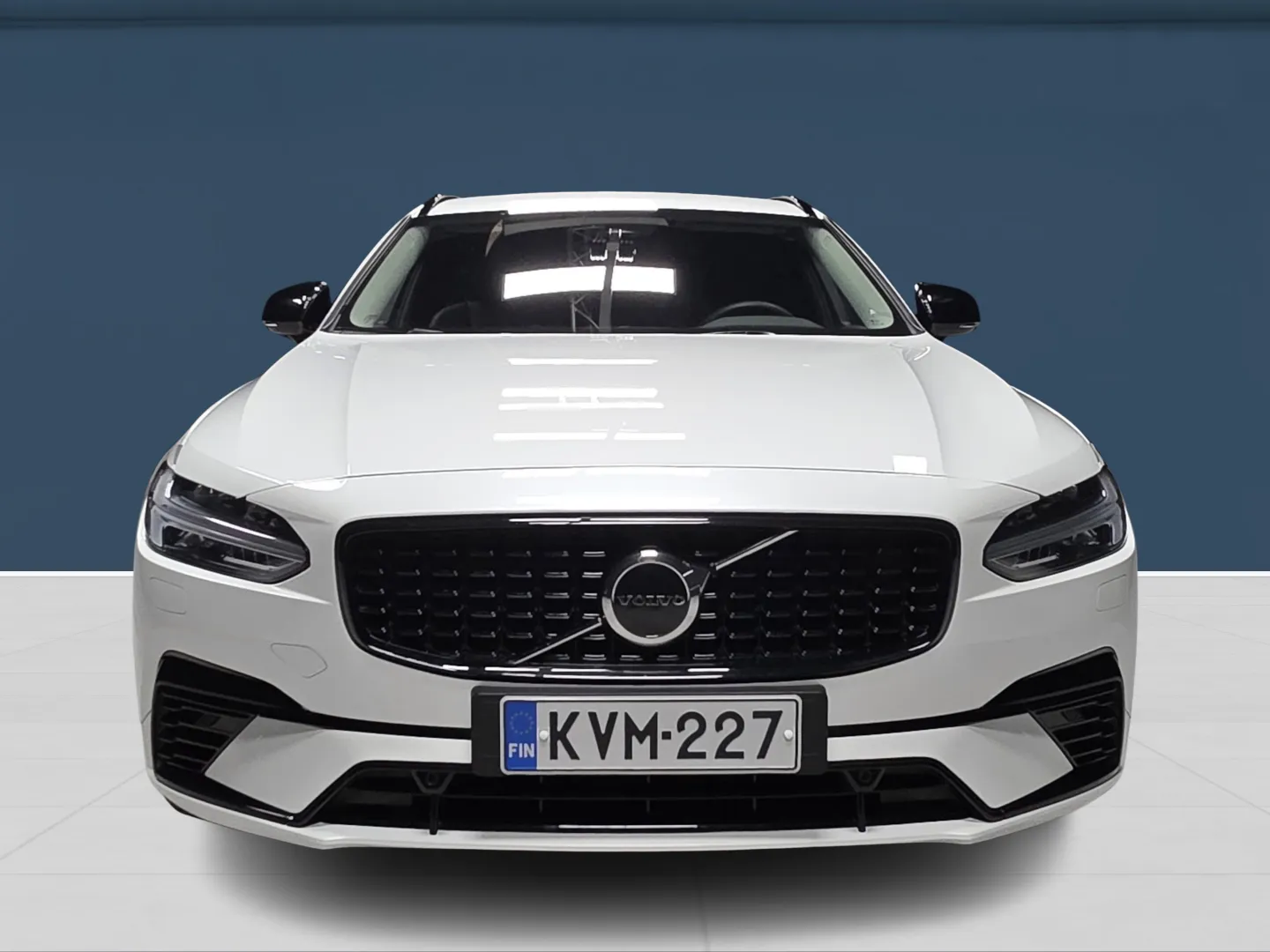 Autokuva 2 - KVM-227