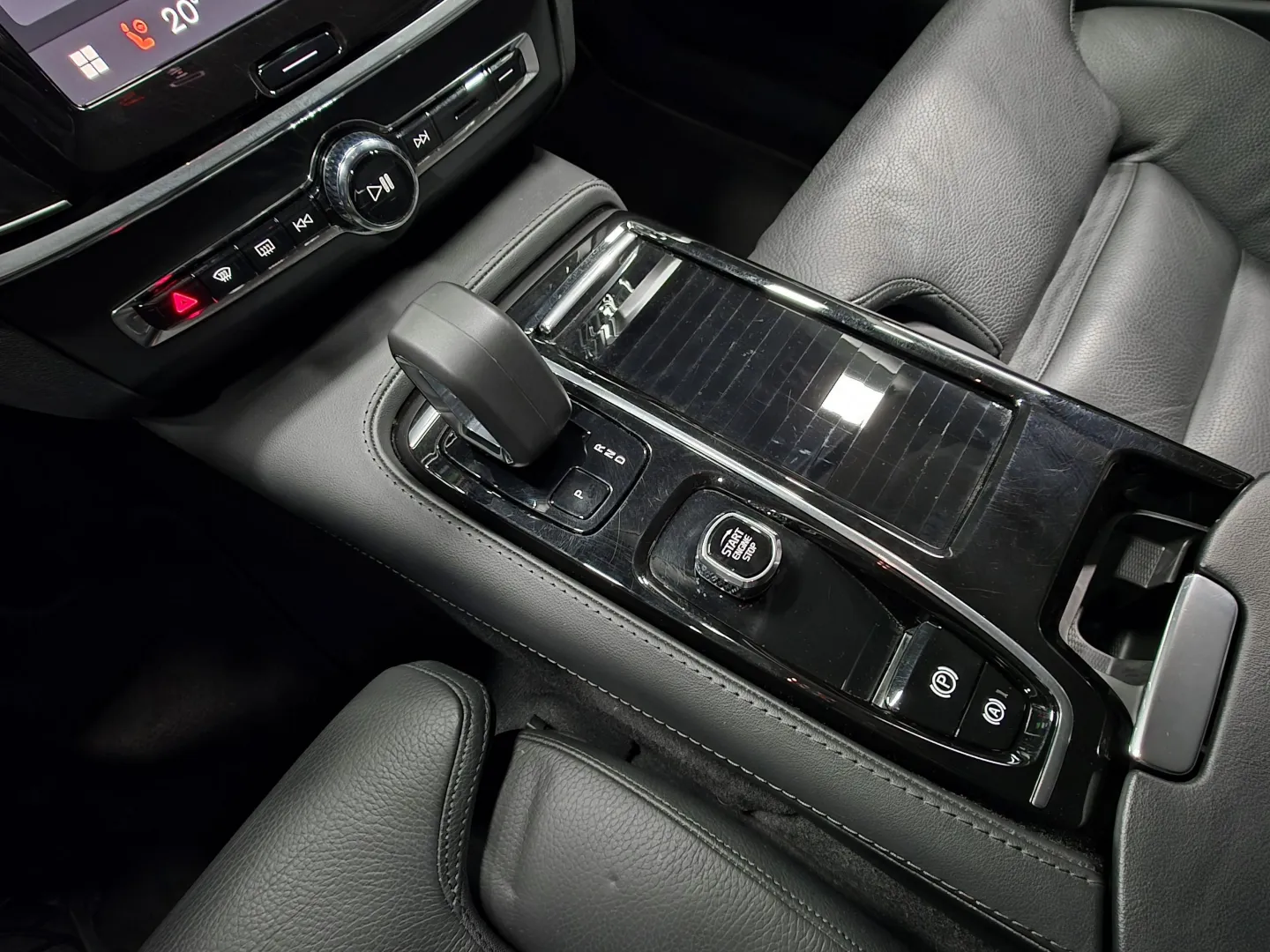 Autokuva 15 - KVM-227