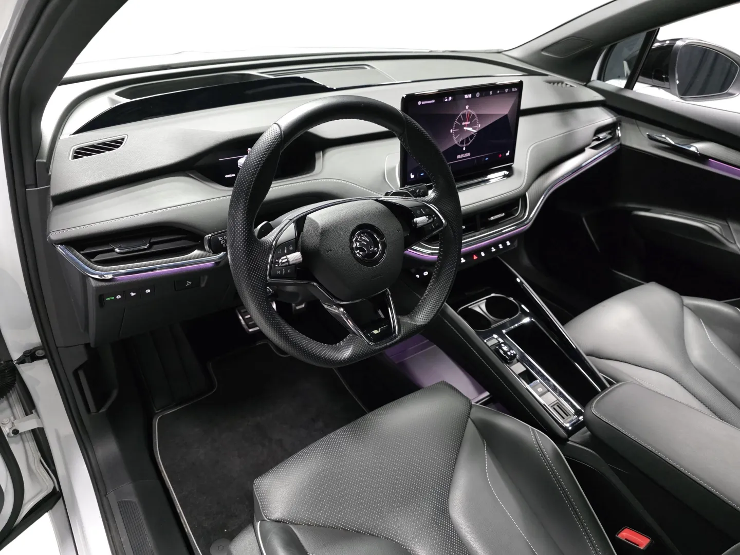 Autokuva 8 - KVM-520