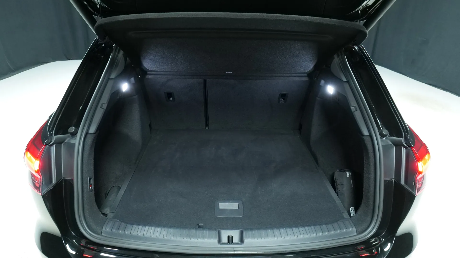 Autokuva 16 - KVP-385